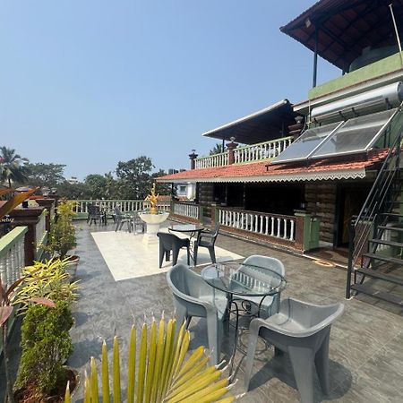 Vihaan Inn Guest House Calangute Zewnętrze zdjęcie